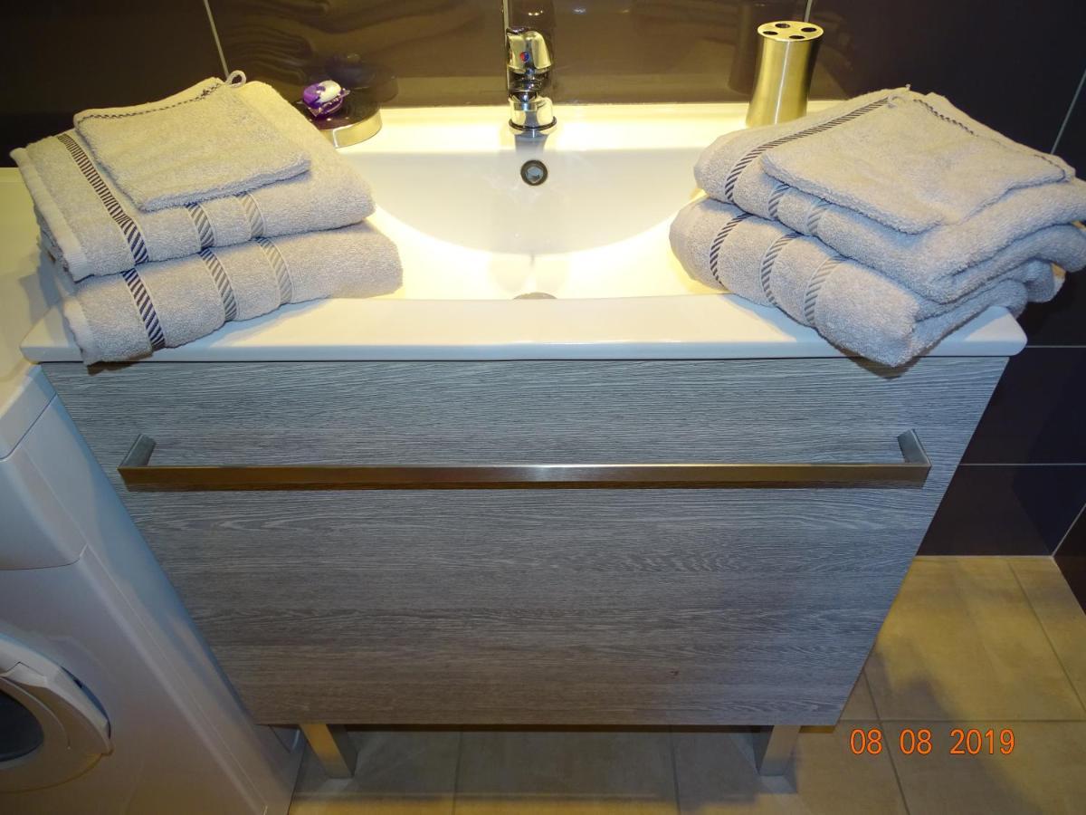Legend- Parking privé- Terrasse privée- Wifi - Convert Bourg-en-Bresse Exterior foto